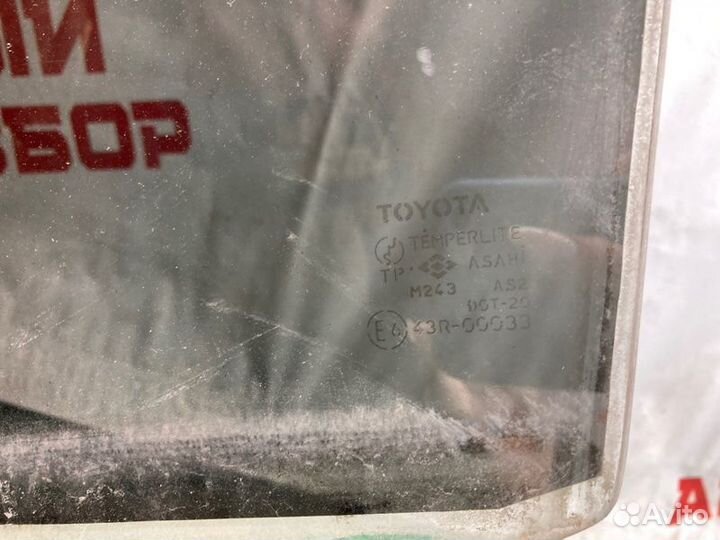 Стекло двери заднее правое Toyota Corolla E100