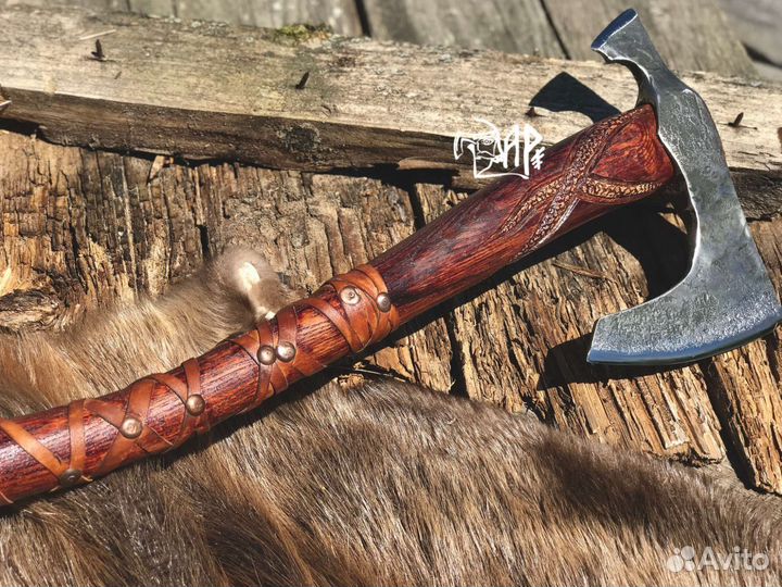 Топор кованый Ермунгард