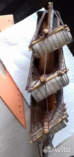 Корабль из дерева коллекционный