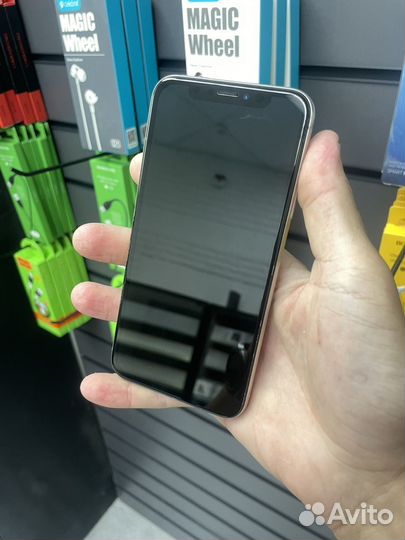 iPhone X, 64 ГБ