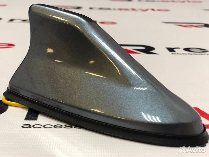 Антенна плавник на крышу Honda N725