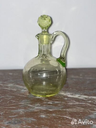 Графин Урановое стекло Начало 20-го века