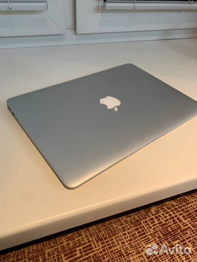 Apple macbook air i5 2015(a1466)