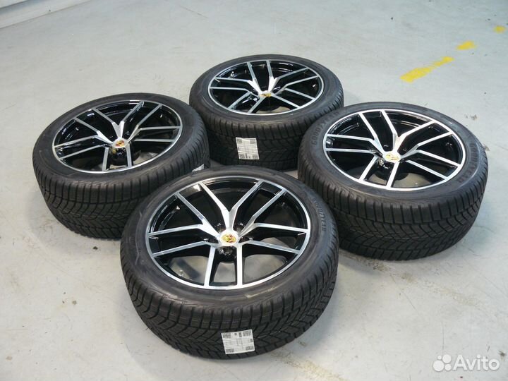 Колеса оригинал R20 Porsche Macan зимние новые