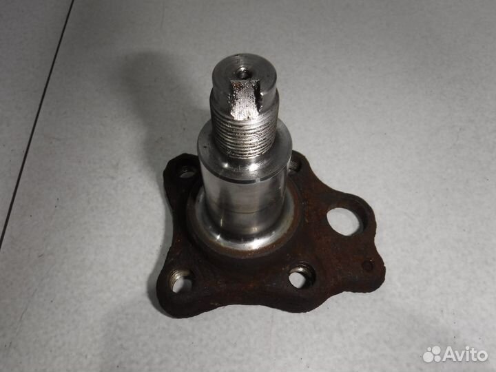 Цапфа Suzuki Swift