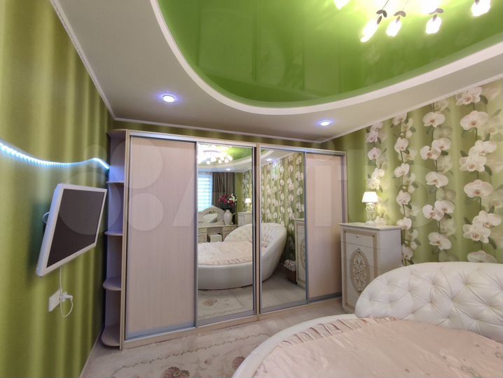 5-к. квартира, 139 м², 1/10 эт.