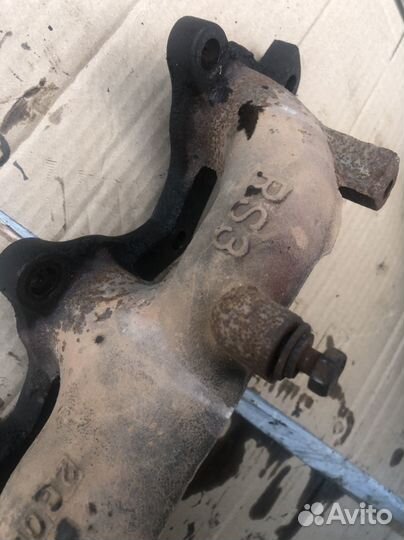 Коллектор правый 6G72