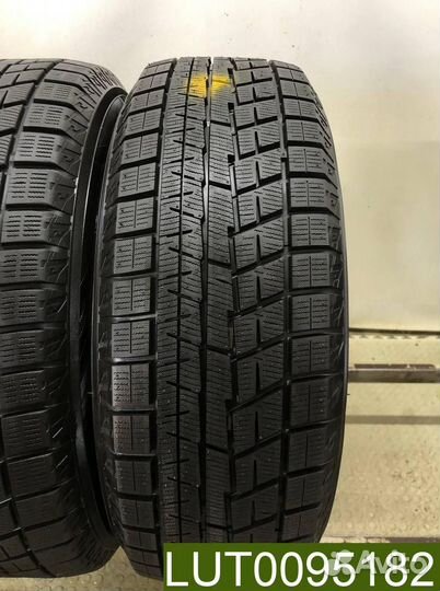 Yokohama Ice Guard IG60 215/60 R16 98Y