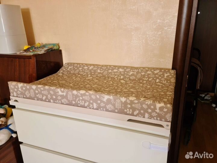 Пеленальный столик на комод