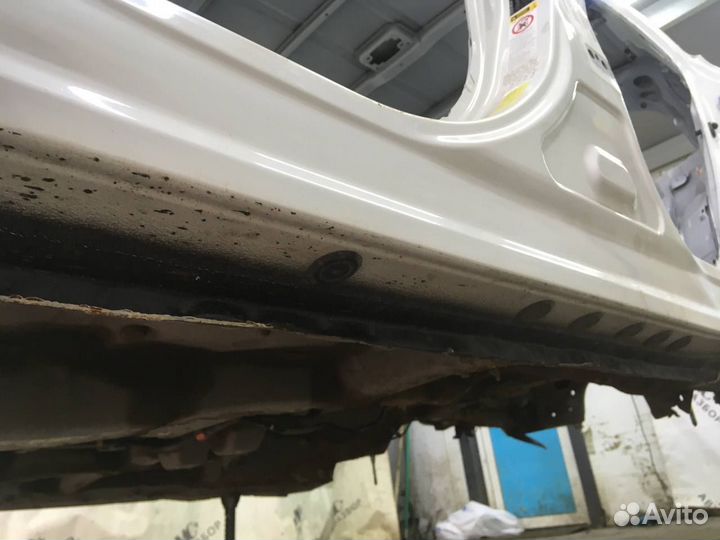 Порог со стойкой левый Toyota Highlander U40 2007