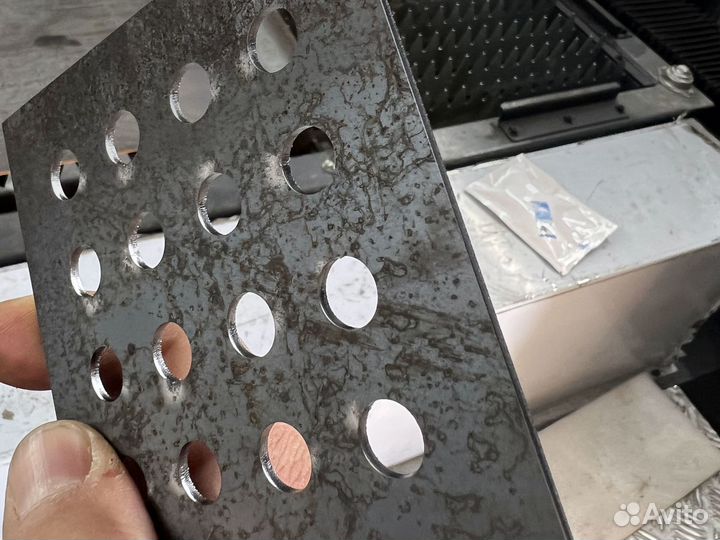 Лазерная резка листового металла на чпу станке