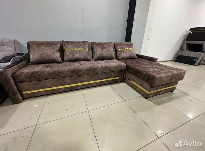 Диван угловой в наличии