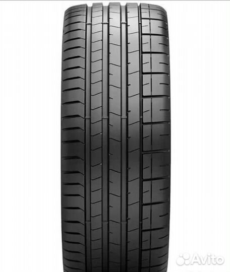 Pirelli P Zero PZ4 245/45 R18 100Y