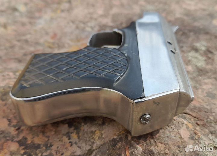 Зажигалка. Неисправная. Под ремонт