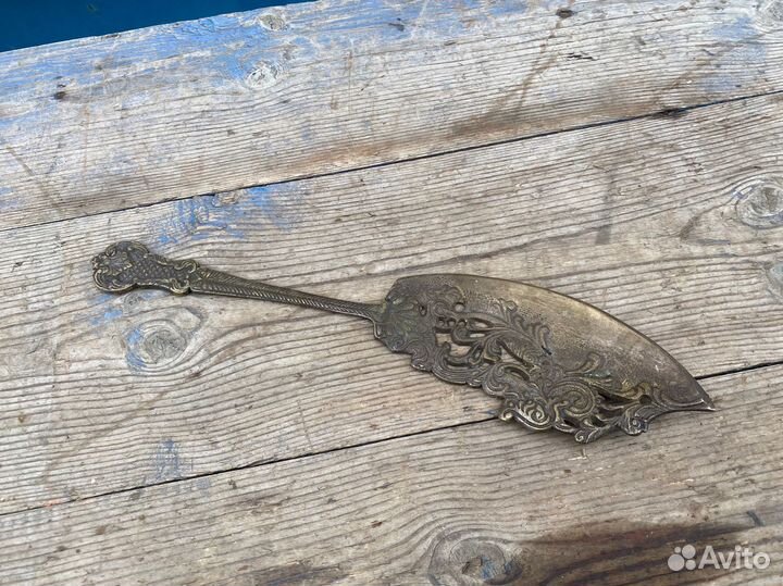 Лопатка для торта бронзовая винтаж редкость