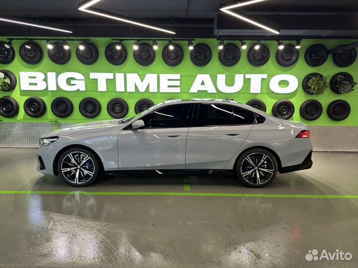 BMW 5 серия 2.0 AT, 2023, 49 км