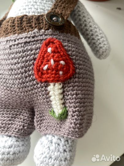 Вязаные игрушки зайка