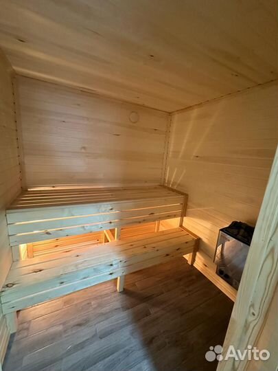 Сауна в доме у пруда