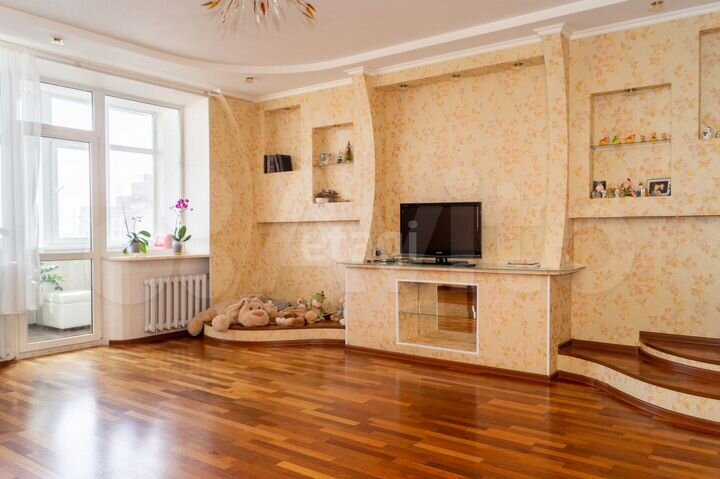 4-к. квартира, 132 м², 11/13 эт.