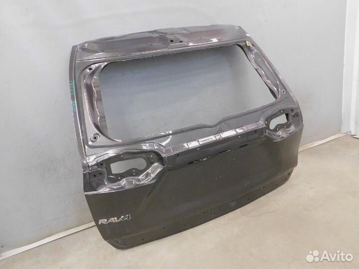 Дверь багажника Toyota RAV4