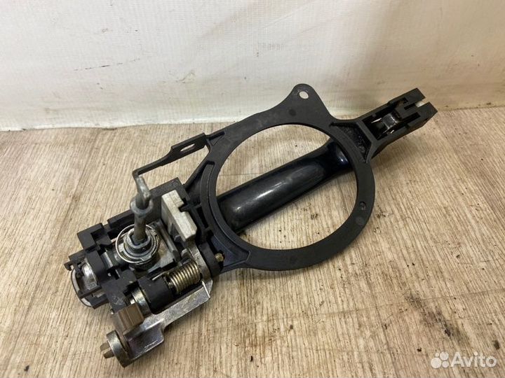 Ручка двери внешняя передняя правая Mitsubishi