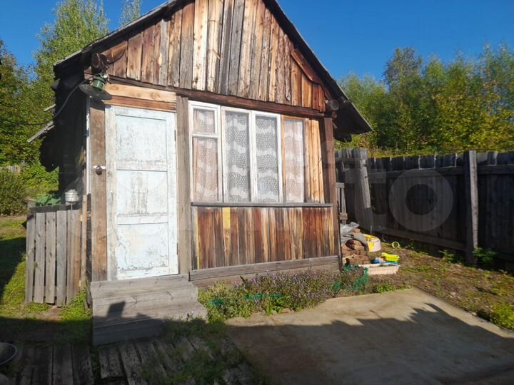 Дача 15,7 м² на участке 8,3 сот.
