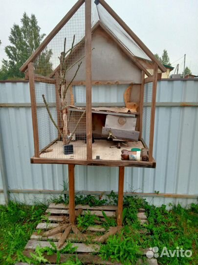 Большая клетка для птиц