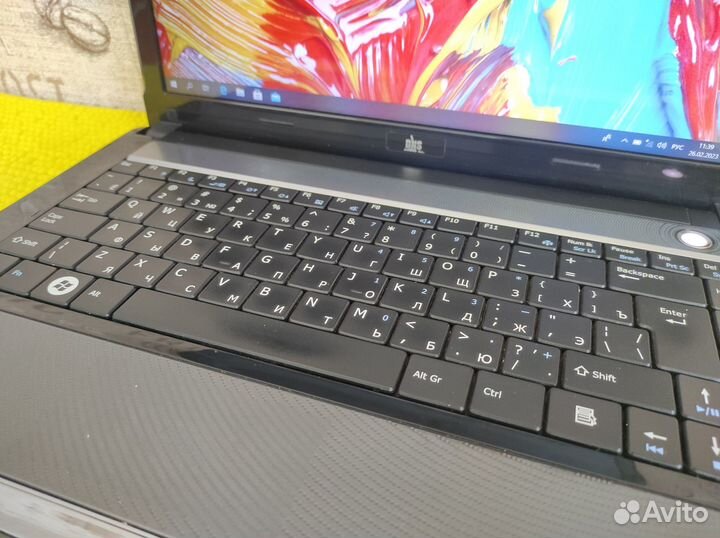 Хороший ноутбук DNS на Intel Pentium B950