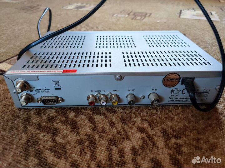 Спутниковый ресивер НТВ плюс Humax va ace
