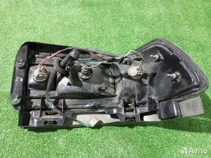 Стоп-сигнал задний левый Toyota Corona