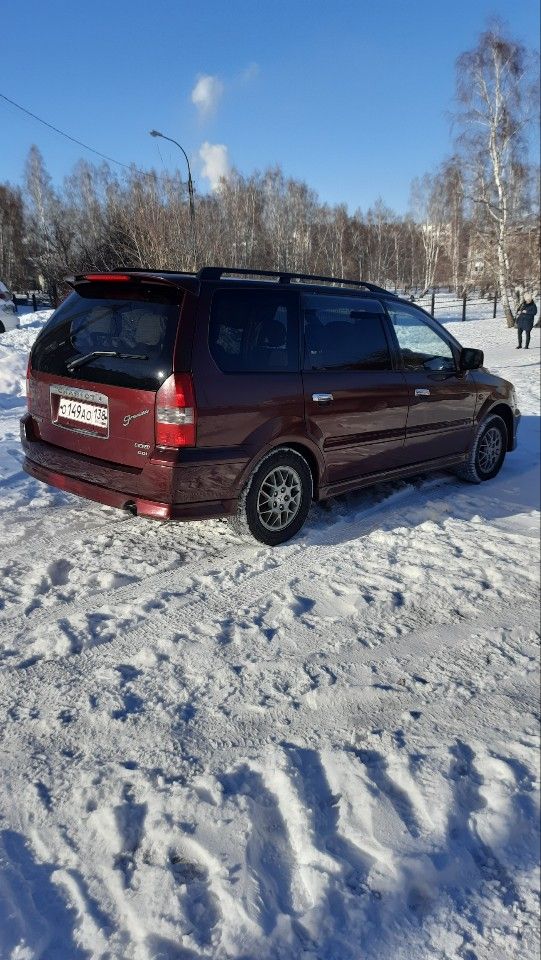 Mitsubishi Chariot: фото владельца