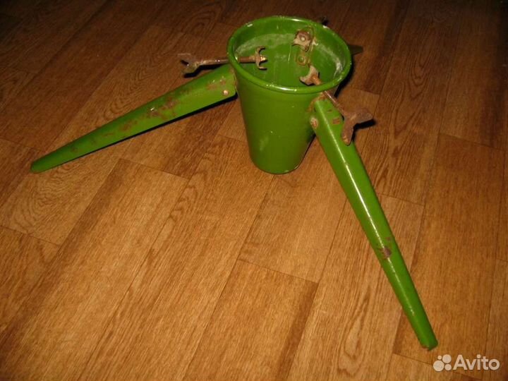 Подставка под елку