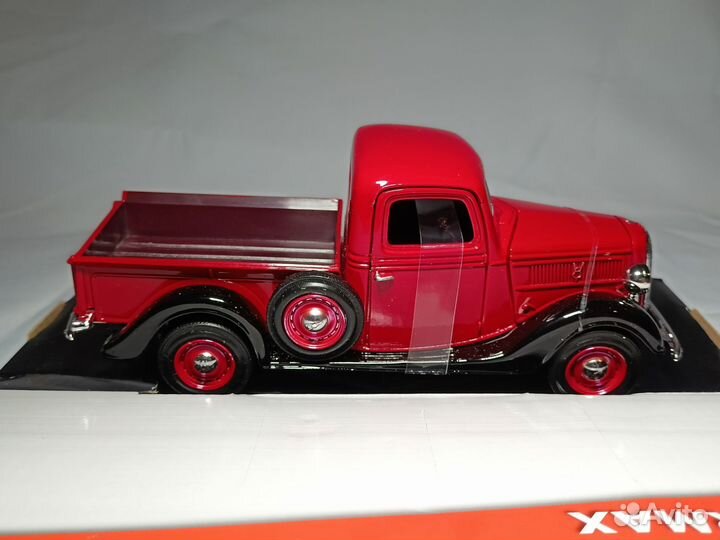 Модель Ford Pickup 1937 Motormax 1:24
