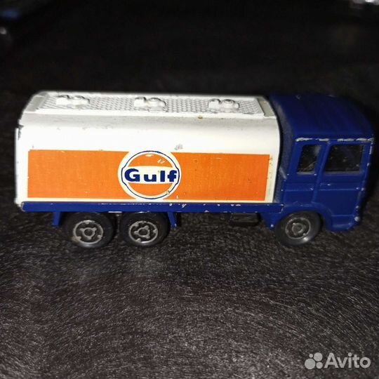 Модель грузовика majorette saviem