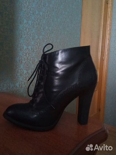 Ботильоны geox (40р.)