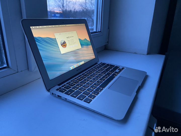 Apple MacBook Air 11 2011