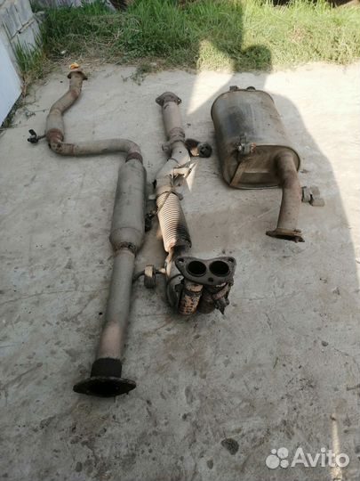 Глушитель Митсубиси каризма