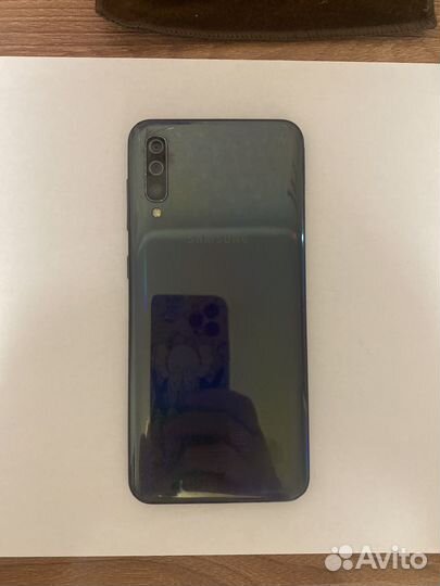 Samsung Galaxy A50, 6/64 ГБ