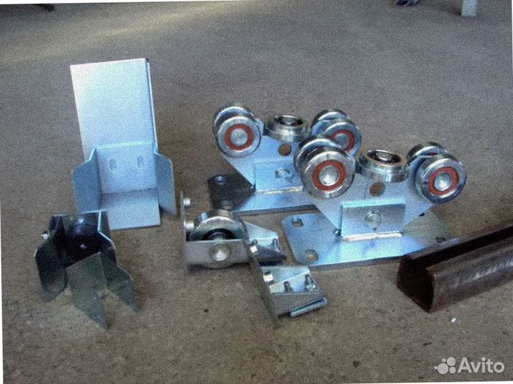 Направляющая балка для откатных ворот