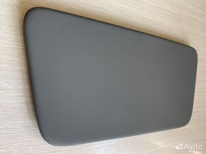 Облицовка задней двери Фольксваген Crafter