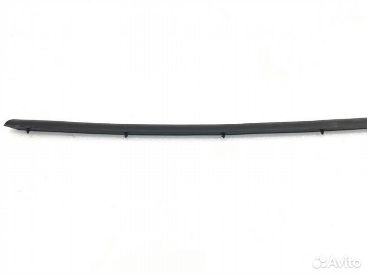 Уплотнительная резинка левая Chevrolet Cruze