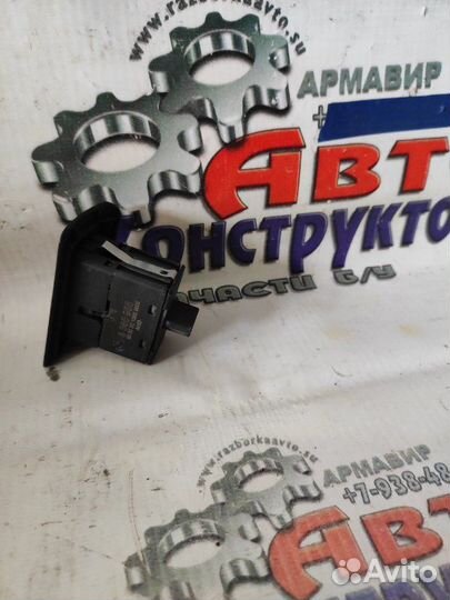 Кнопка стеклоподъемника задняя левая Bmw X5 Е53