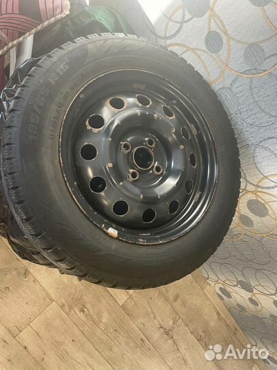 R15 Pirelli Formula Ice 185/65, PCD 4x100 DIA 54.1