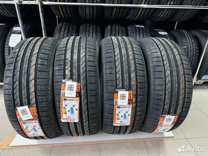 Tracmax X-Privilo TX3 275/35 R20 102