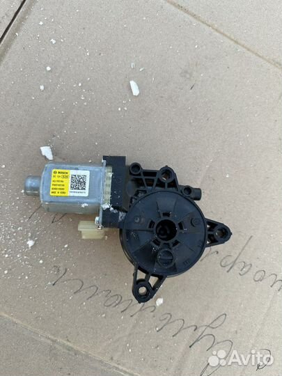 Моторчик стеклоподъемника перед правый Solaris 2