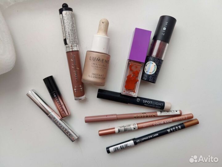 Набор профессиональной косметики