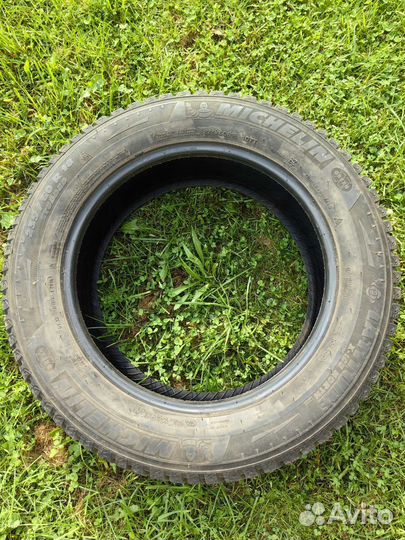 Michelin X Radial 235/60 R18 107