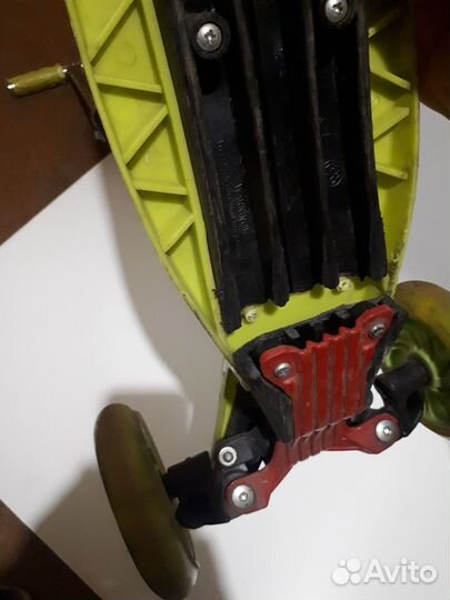 Самокат трехколесный на запчасти