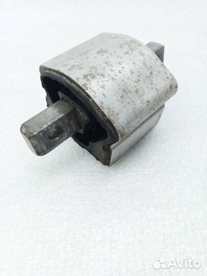 Опора кпп Mercedes-Benz E-Class W211 M112 2004