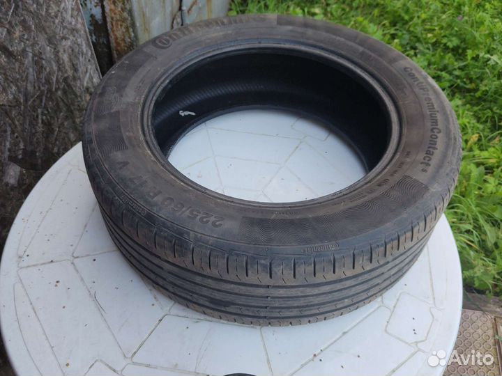 Continental ContiPremiumContact 5 225/60 R17